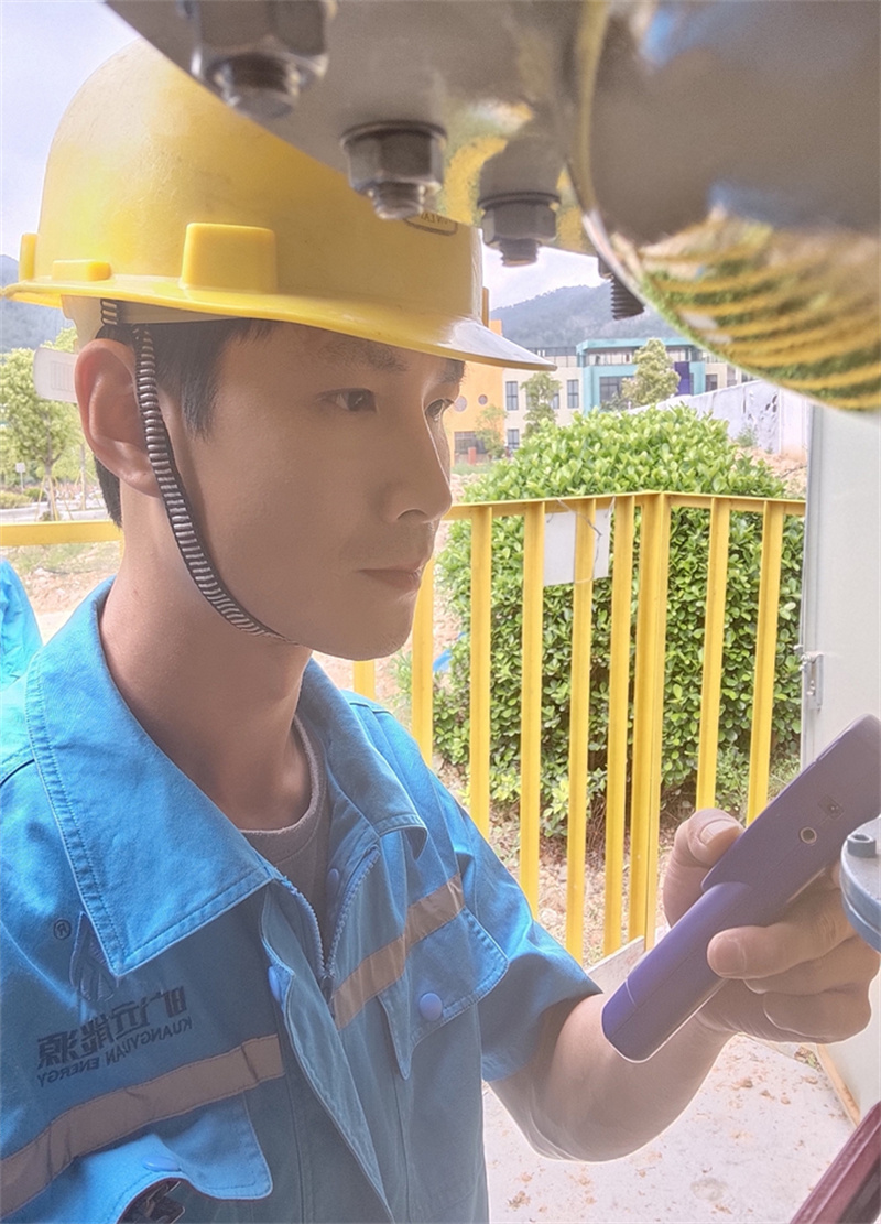 F:\yf\官网oa推文及图片年‚20502最美万搏（中国）
人公布\郑剑��?_副本.jpg