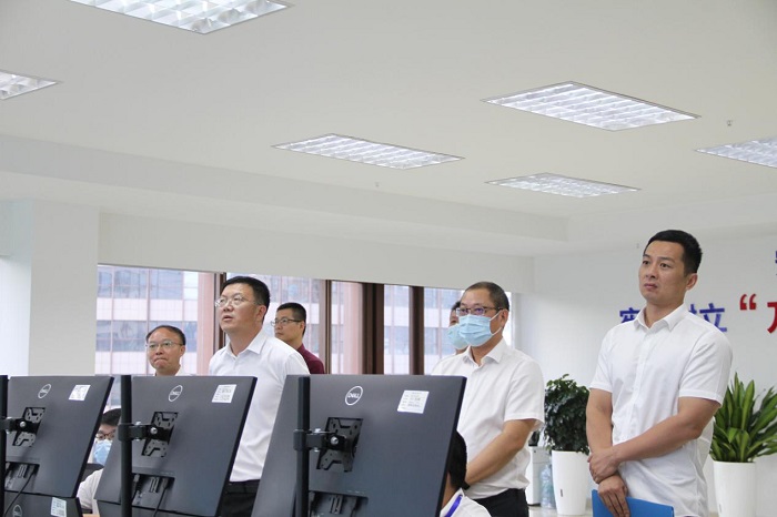 F:\yf\万搏（中国）
人‚209\确定版本1111111\1新闻稿‚20924省住建厅莅临万搏（中国）
调研\003.jpg
