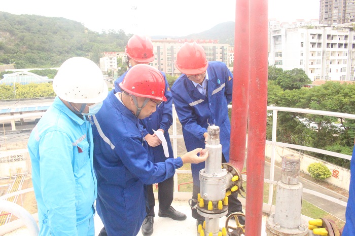 F:\yf\官网oa推文及图片年209\省、市、区各级市场监督管理局莅临万搏（中国）
能源股份有限公司督导调研燃气特种设备安全工作(1)\省、市、区各级市场监督管理局检查图片.jpg