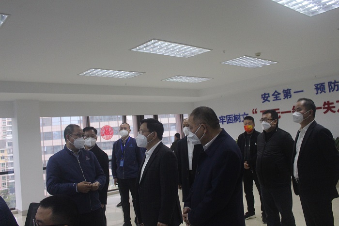 F:\yf\万搏（中国）
人官网oa推文及图片3\市委书记付朝阳一行领导莅临万搏（中国）
能源股份有限公司开展春节前燃气安全生产督导检查及春节慰问工作\市委书记付朝阳一行领导莅临万搏（中国）
能源股份有限公司开展春节前燃气安全生产督导检查及春节慰问工作\02.jpg