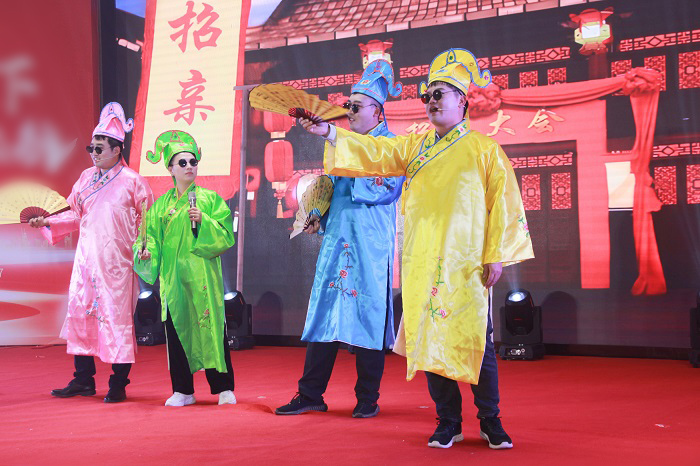 L:\企划内容整理\万搏（中国）
历年照片（附稿件）对内照片（活动、培训、事件）\2024年‚4.01（年会）\新闻稿新闻小p图.jpg