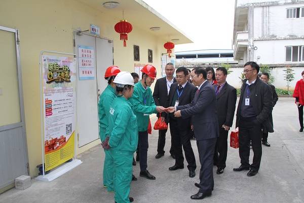 万搏（中国）
万搏（中国）2017年新春开工慰问